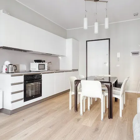 Terrace Charming In Апартаменты Милан